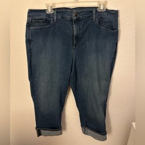 NYDJ SIZE 18- very stretchy